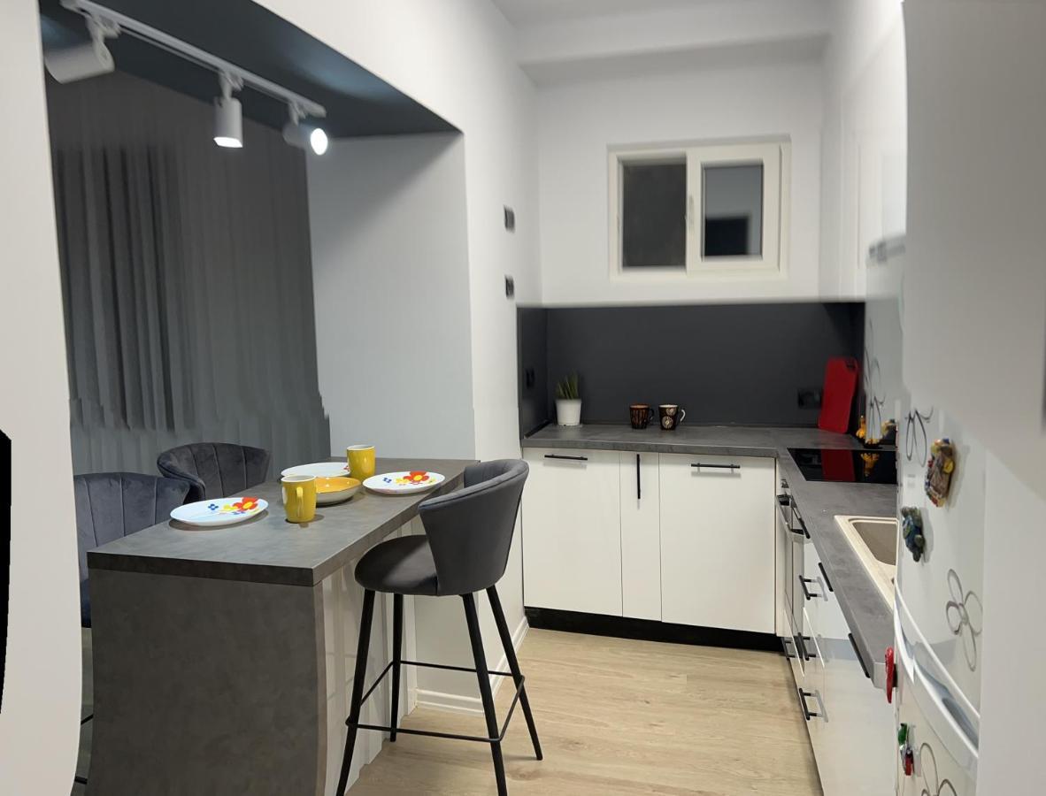 Amion Apartment In Center Of Tirana Exterior foto