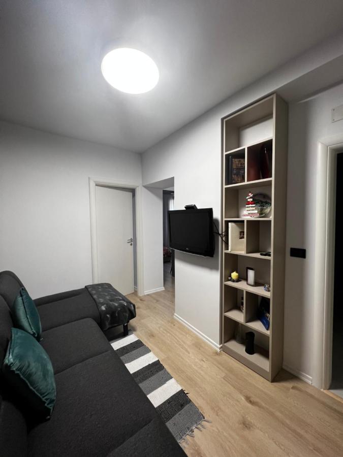 Amion Apartment In Center Of Tirana Exterior foto