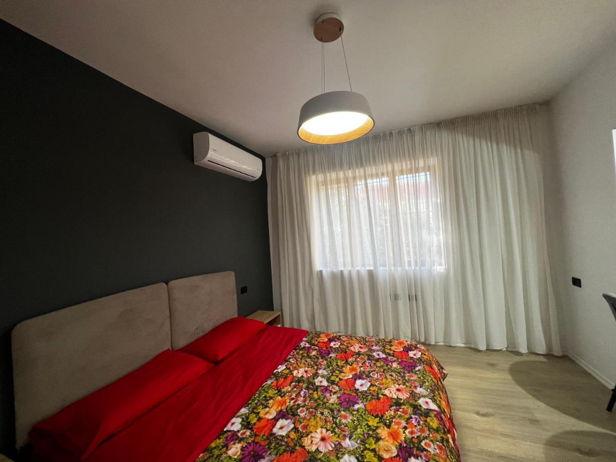 Amion Apartment In Center Of Tirana Exterior foto